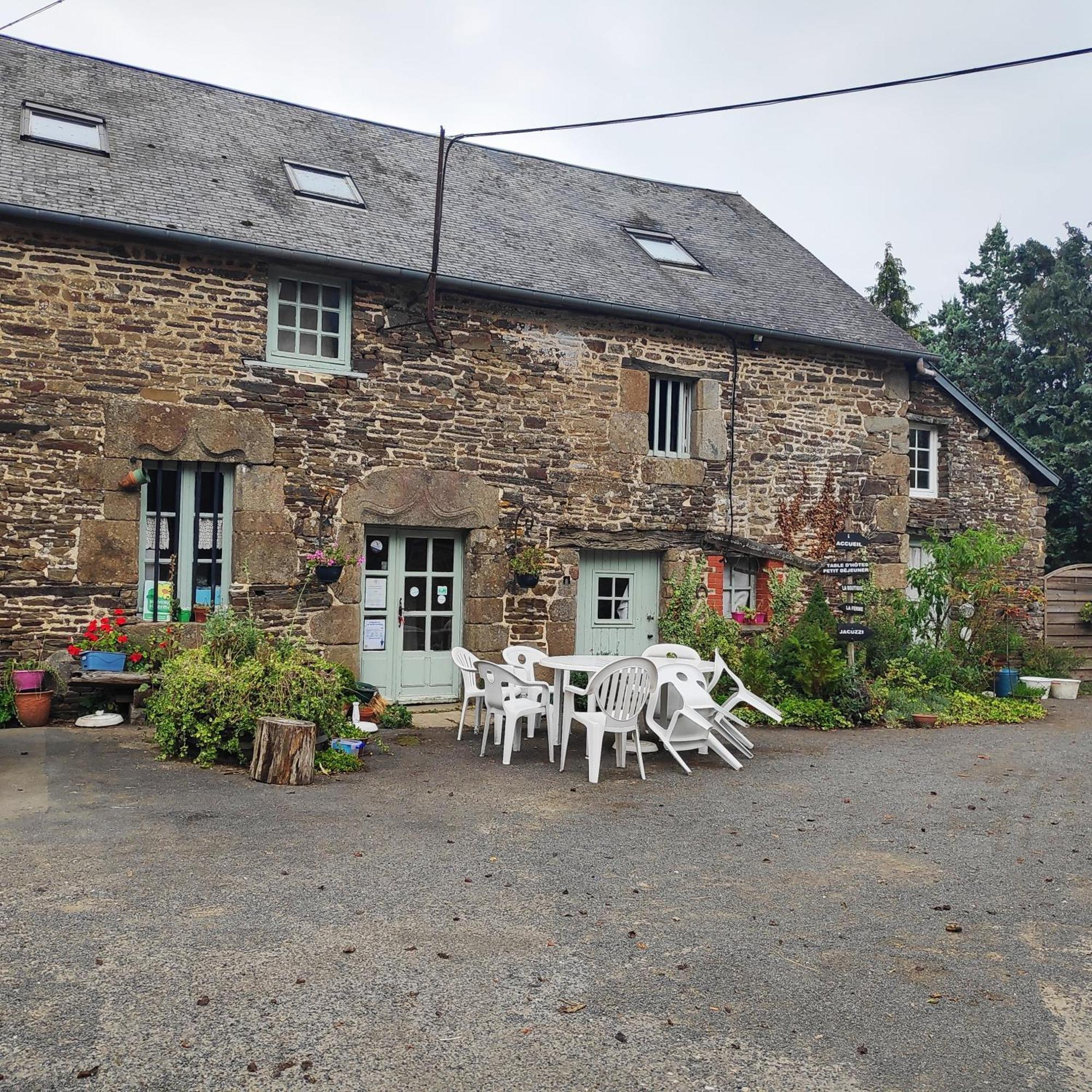 Le Teilleul Ferme De La Gortiere Bed & Breakfast エクステリア 写真