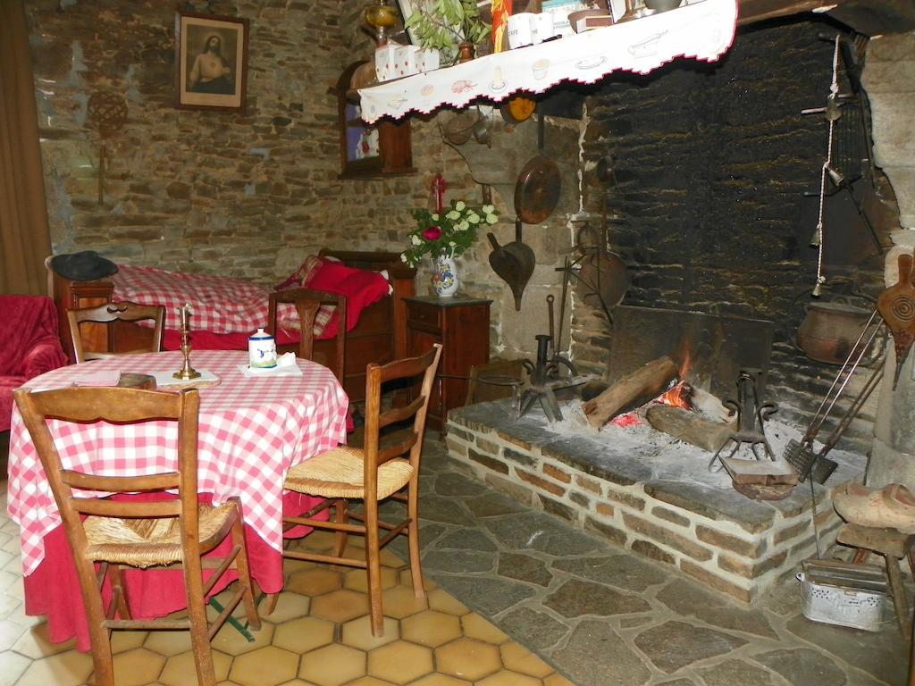 Le Teilleul Ferme De La Gortiere Bed & Breakfast エクステリア 写真